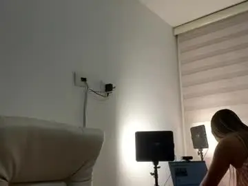 Chaturbate Live Sex Cam of wandathompson_