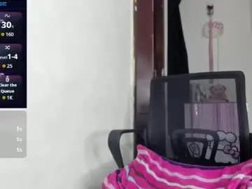 Chaturbate Watch Live Sex Cams of browniewhitmilk