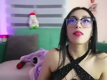 Chaturbate Sex Cam of sophie_soft69