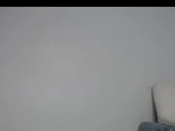 Chaturbate Live Sex Cam of queen_adhara