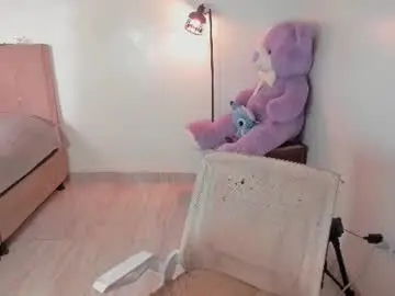 Chaturbate Live Sex Cam of artemis_020