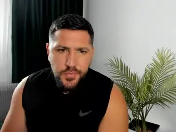 Chaturbate Live Sex Cam of gold_alpha_boy