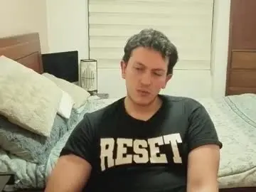 Chaturbate Free Live Porn of danruiz33