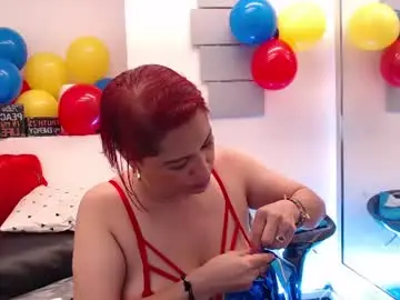 Chaturbate Live Sex Cam of evatwiss