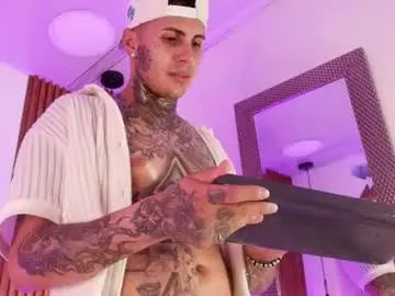 Chaturbate Live Sex of liam_ink