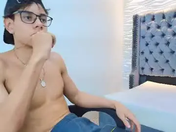 Chaturbate Free Live Porn of lenny_knox2