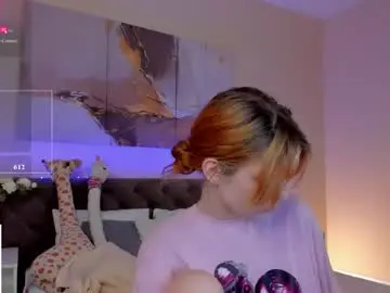 Chaturbate Live Sex Cam of hey_lexy