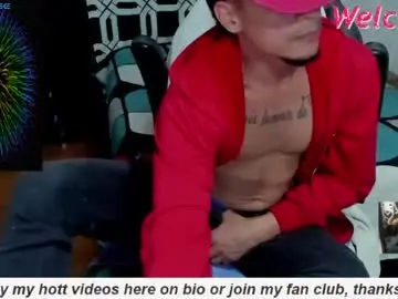 Chaturbate Live Sex Cam of brunocuttie94