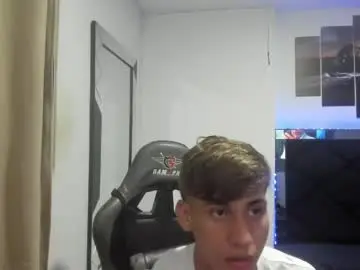 Chaturbate Live Sex Cam of miguel_hz