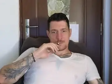 Chaturbate Watch Live Sex Cams of tattooedhunk_