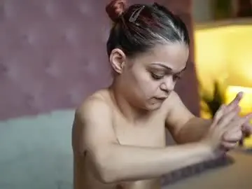 Chaturbate Watch Live Sex Cams of maiamini