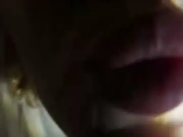 Chaturbate Live Sex Cam of milabunny_
