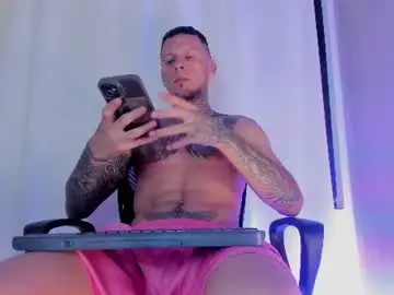 Chaturbate Live Sex Cam of _kevin_xxx
