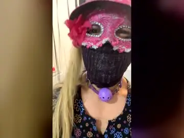 Chaturbate Nude Webcam of karlakush101