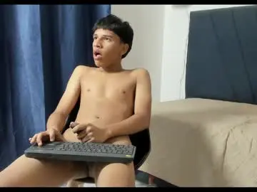 Chaturbate Live Porn of stiven_cum2