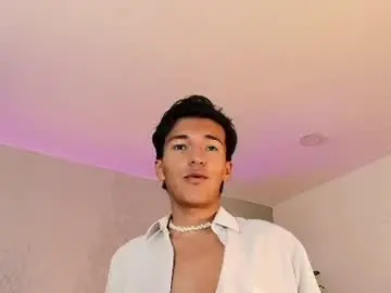 Chaturbate Live Sex Cam of alex_santoss