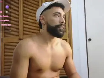 Chaturbate Live Sex Cam of blade_miller_