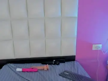 Chaturbate Live Sex Cam of alanna_hot3