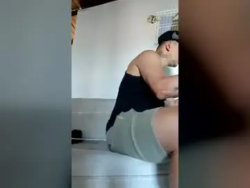Chaturbate Free Live Porn of dantelaamenaza1020