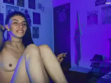 Chaturbate Nude Webcam of niahhierodula