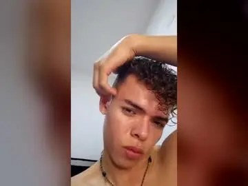 Chaturbate Watch Live Sex Cams of nijinsky_latinboy