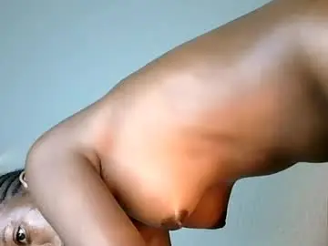 Chaturbate Live Sex Cam of amazonbella