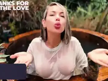 Chaturbate Sex Cam of jhenna_greey