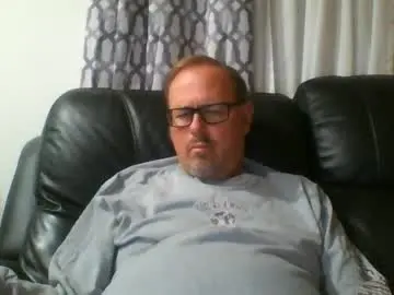 Chaturbate Live Sex Cam of freddieknuck