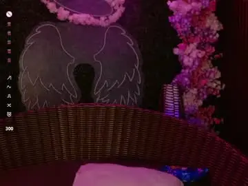 Chaturbate Nude Webcam of sweet_roxanee