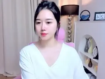 Chaturbate Live Sex Cam of miu99999
