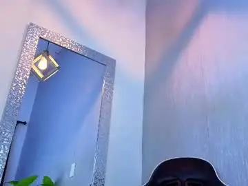 Chaturbate Live Sex Cam of markoss_miles