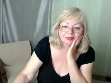 Chaturbate Watch Live Sex Cams of evelynloveshy