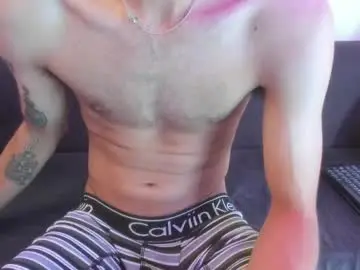Chaturbate Free Porn Cam of henrik_senn