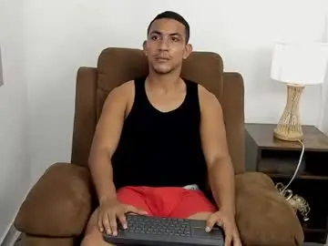 Chaturbate Watch Live Sex Cams of chris_arthus