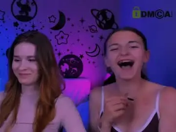 Chaturbate Sex Cam of caroline_honeyy