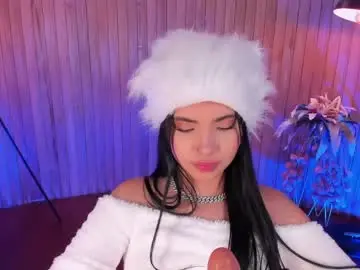Chaturbate Best live sex cam show of mialaurence_