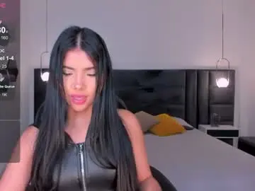 Chaturbate Adult Video Chat of mialaurence_