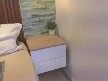 Chaturbate Best live sex cam show of mia_milf_x
