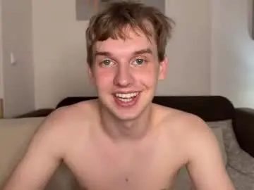 Chaturbate Live Sex Cam of friday_gay_dude