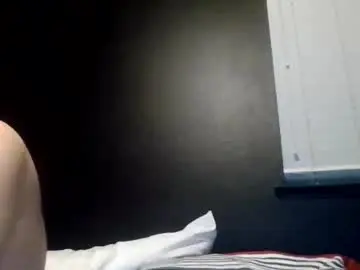 Chaturbate Live Sex Cam of tallhungcloudyy