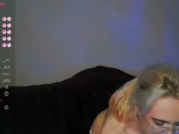 Chaturbate Free Porn Cam of oxcysecret