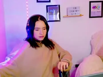 Chaturbate Free Porn Cam of emily_lindey_