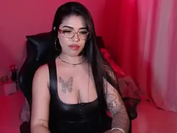 Chaturbate Live Sex Cam of antonella_miller19