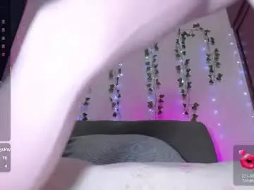 Chaturbate Live Sex Cam of adelinaconte1
