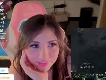 Chaturbate Live Porn of madeleine_shinobi