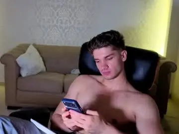 Chaturbate Private Sex Chat of maxkaiden