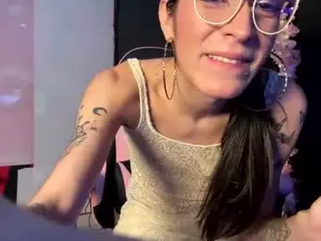 Chaturbate Watch Live Sex Cams of chaminelan