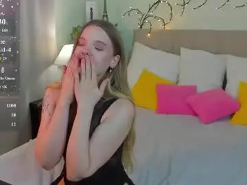 Chaturbate Nude Webcam of emma__peach
