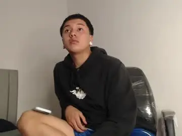 Chaturbate Live Sex Cam of alex__lover