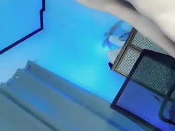 Chaturbate Nude Webcam of lucy_juicy18